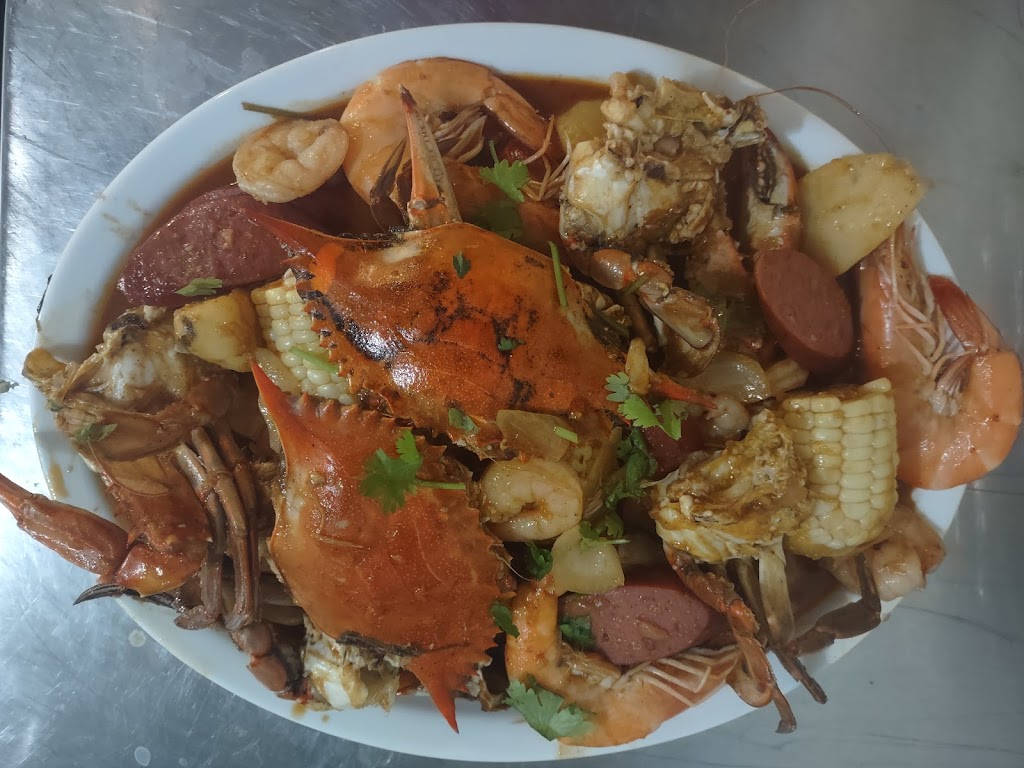 Phets Kitchen Pho & BBQ | restaurant | 590 Main St, Weed, CA 96094, USA | 5304080540 OR +1 530-408-0540