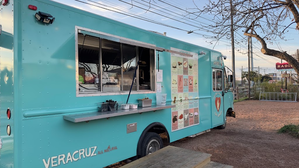 Veracruz All Natural | restaurant | 3504 Montopolis Dr, Austin, TX 78744, USA | 5126907638 OR +1 512-690-7638