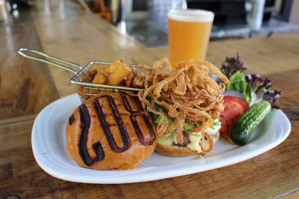 208 Grill | Bar & Restaurant | restaurant | 1806 590, NY-208, Monroe, NY 10950, USA | 8453959448 OR +1 845-395-9448