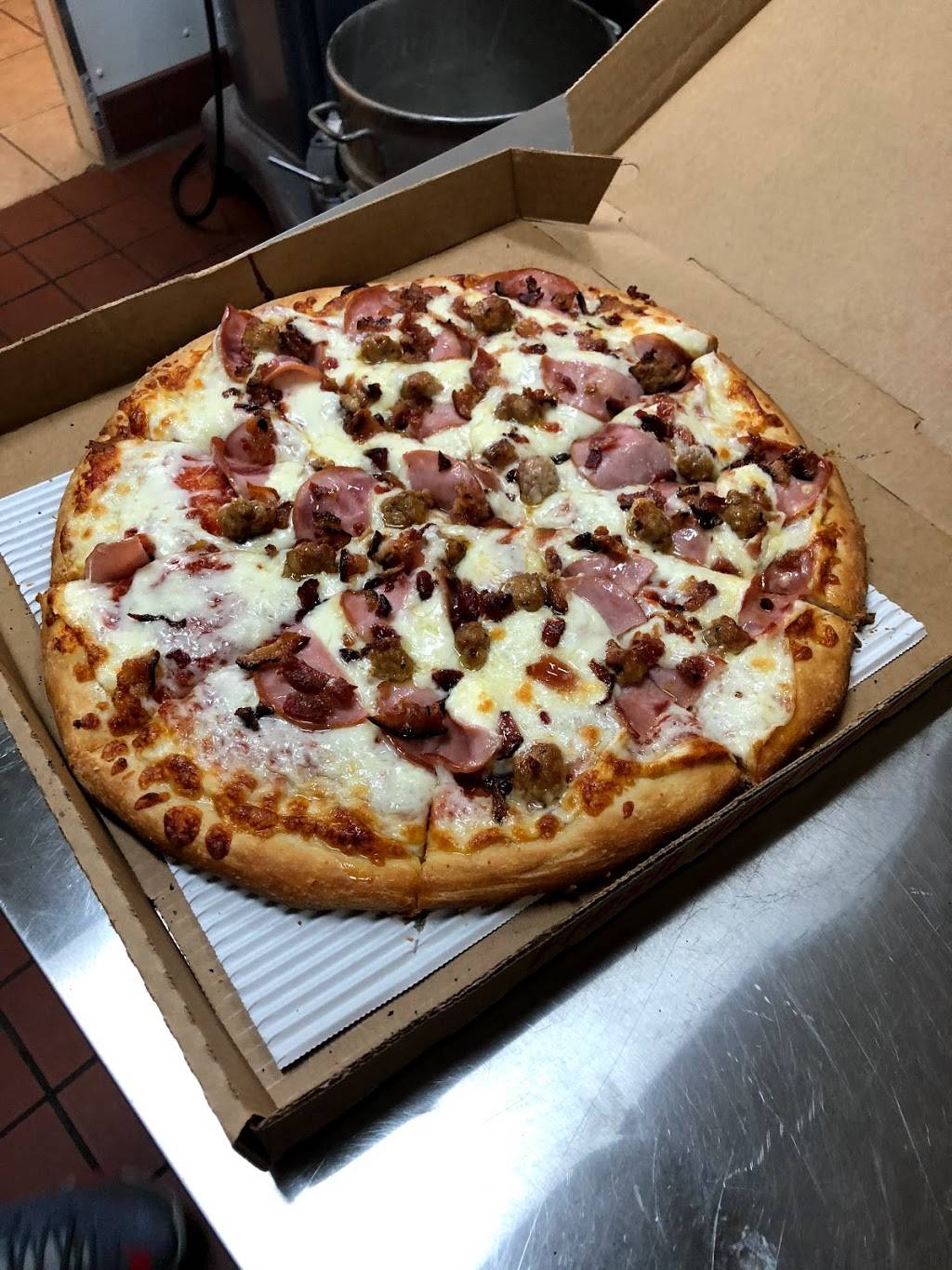 Domenick Pizza Co | restaurant | 34084 County Line Rd, Yucaipa, CA 92399, USA | 9094468500 OR +1 909-446-8500