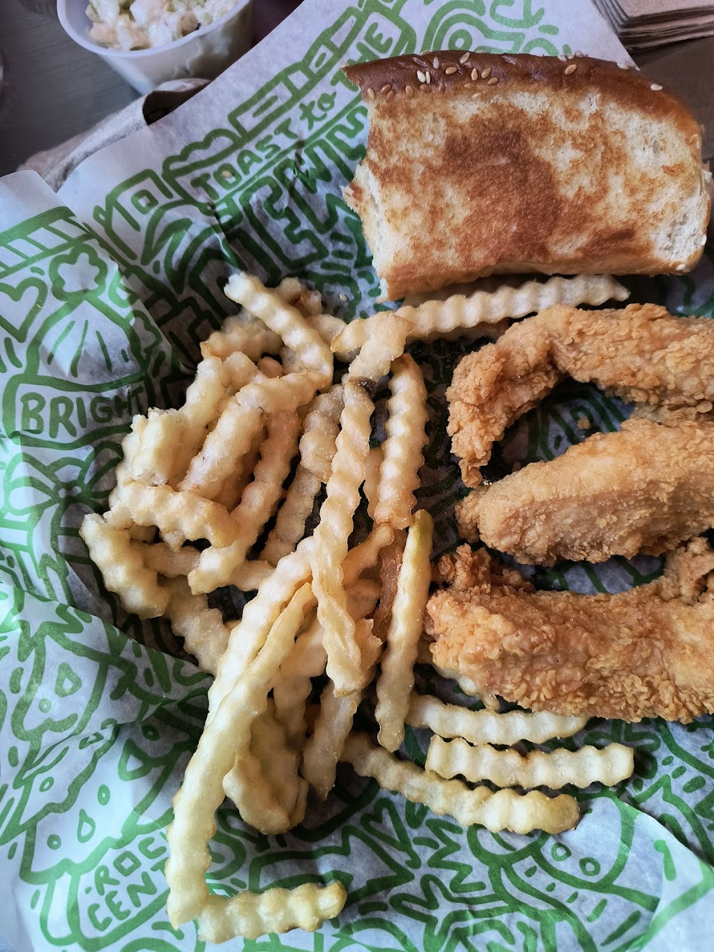 Raising Canes Chicken Fingers | restaurant | 3071 Plank Rd, Fredericksburg, VA 22401, USA | 5713885759 OR +1 571-388-5759