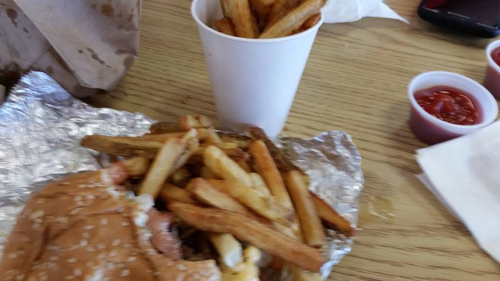 Five Guys | meal takeaway | 75 Amity Rd, New Haven, CT 06515, USA | 2032853016 OR +1 203-285-3016