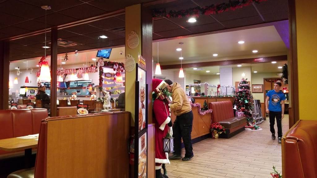 Dennys | restaurant | 10430 Friars Rd, San Diego, CA 92120, USA | 6195280224 OR +1 619-528-0224