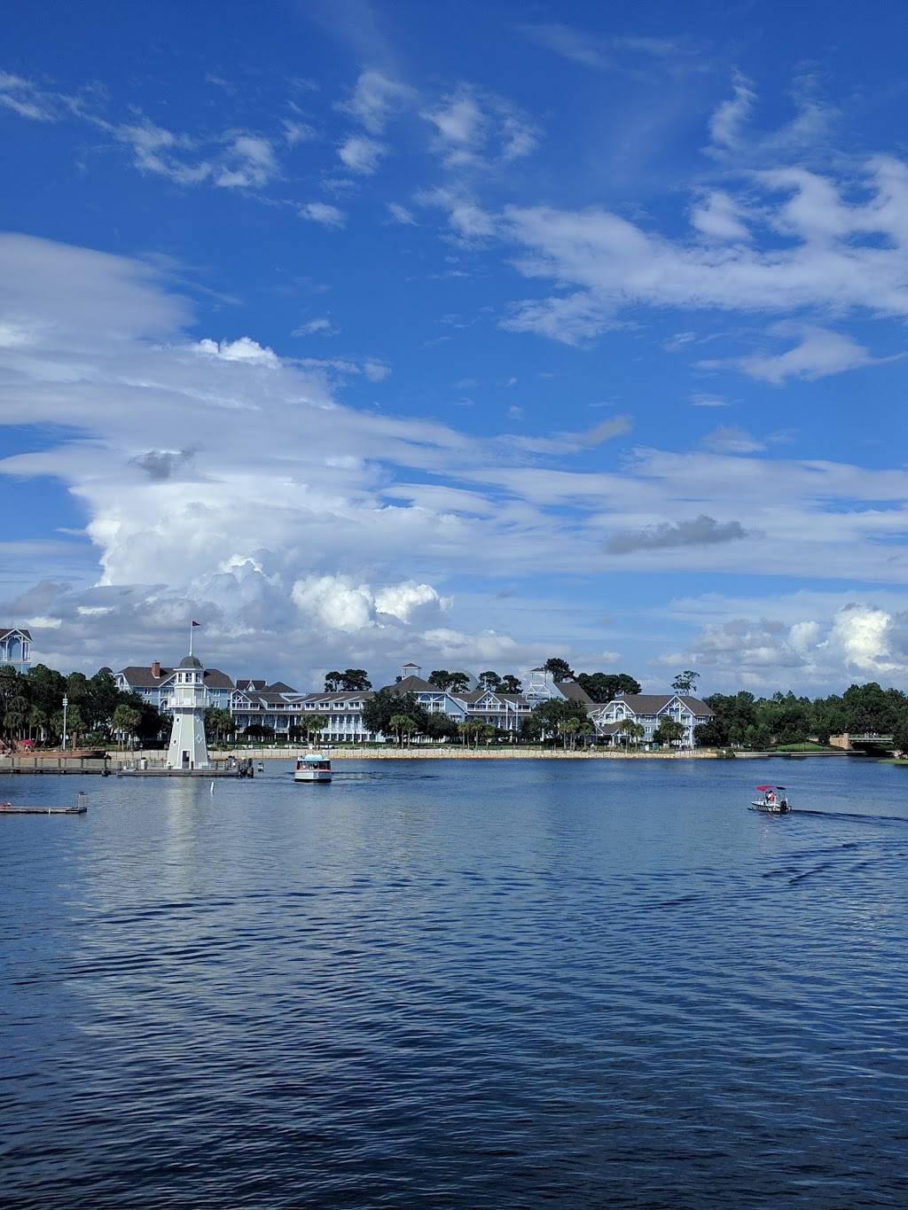 Beach Club Marketplace | restaurant | 1800 Epcot Resorts Blvd, Lake Buena Vista, FL 32830, USA | 4079395277 OR +1 407-939-5277