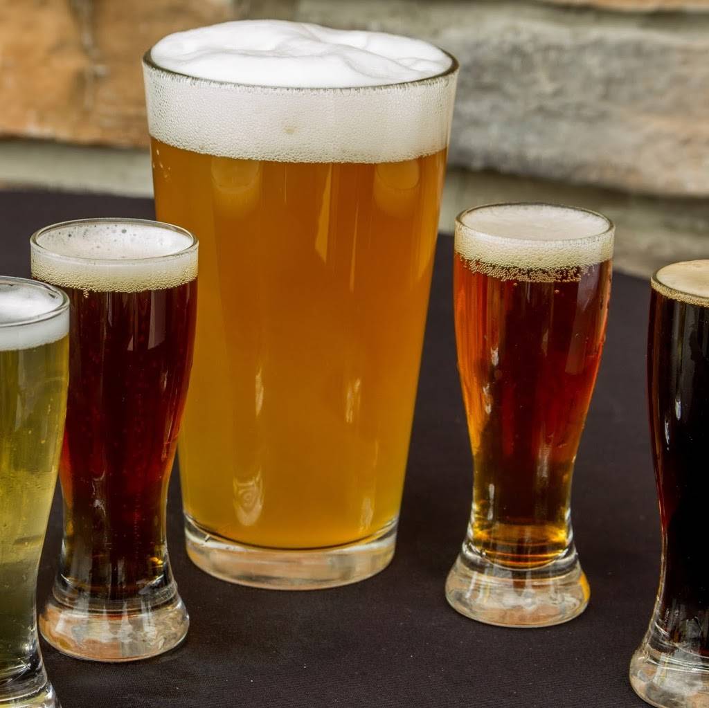 Twenty/20 Taphouse | restaurant | 4520 Everhard Rd NW, Canton, OH 44718, USA | 3308264120 OR +1 330-826-4120