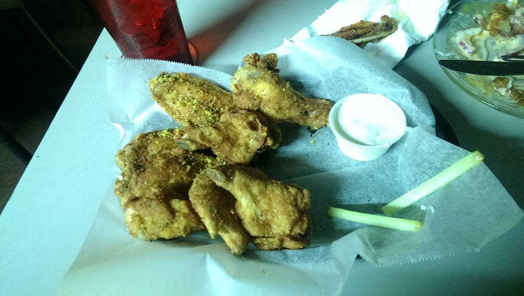 Lakeside Restaurant & Watering Hole | restaurant | 950 Black Oak Rd, Bonneau, SC 29431, USA | 8437491450 OR +1 843-749-1450