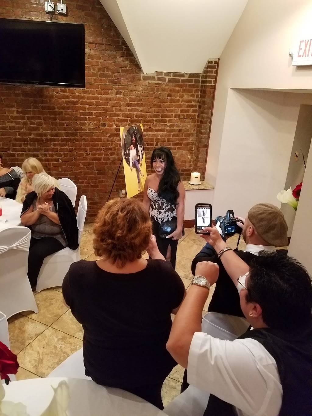 The Gallery Banquet Room | restaurant | 293 Van Duzer St, Staten Island, NY 10304, USA | 7182732200 OR +1 718-273-2200