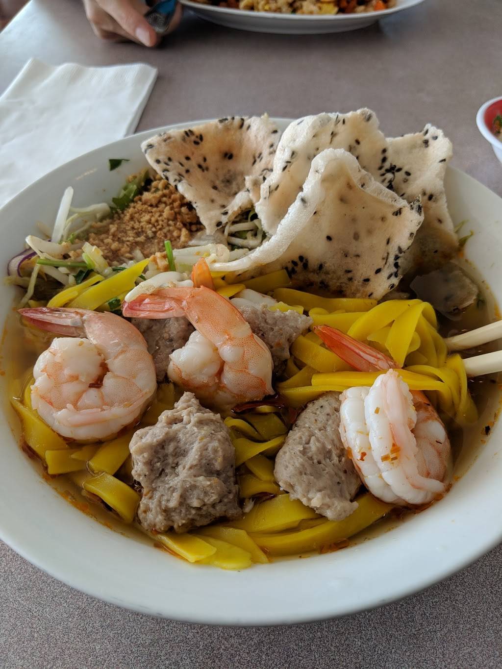 Pho Hai Yen | restaurant | 810 Rainier Ave S, Seattle, WA 98144, USA | 2063235570 OR +1 206-323-5570