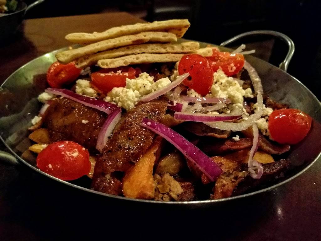 Crave Astoria | restaurant | 28-55 36th St, Astoria, NY 11103, USA | 7187264976 OR +1 718-726-4976