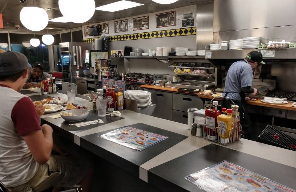 Waffle House | meal takeaway | 604 South Hwy 17 S, North Myrtle Beach, SC 29582, USA | 8432723855 OR +1 843-272-3855