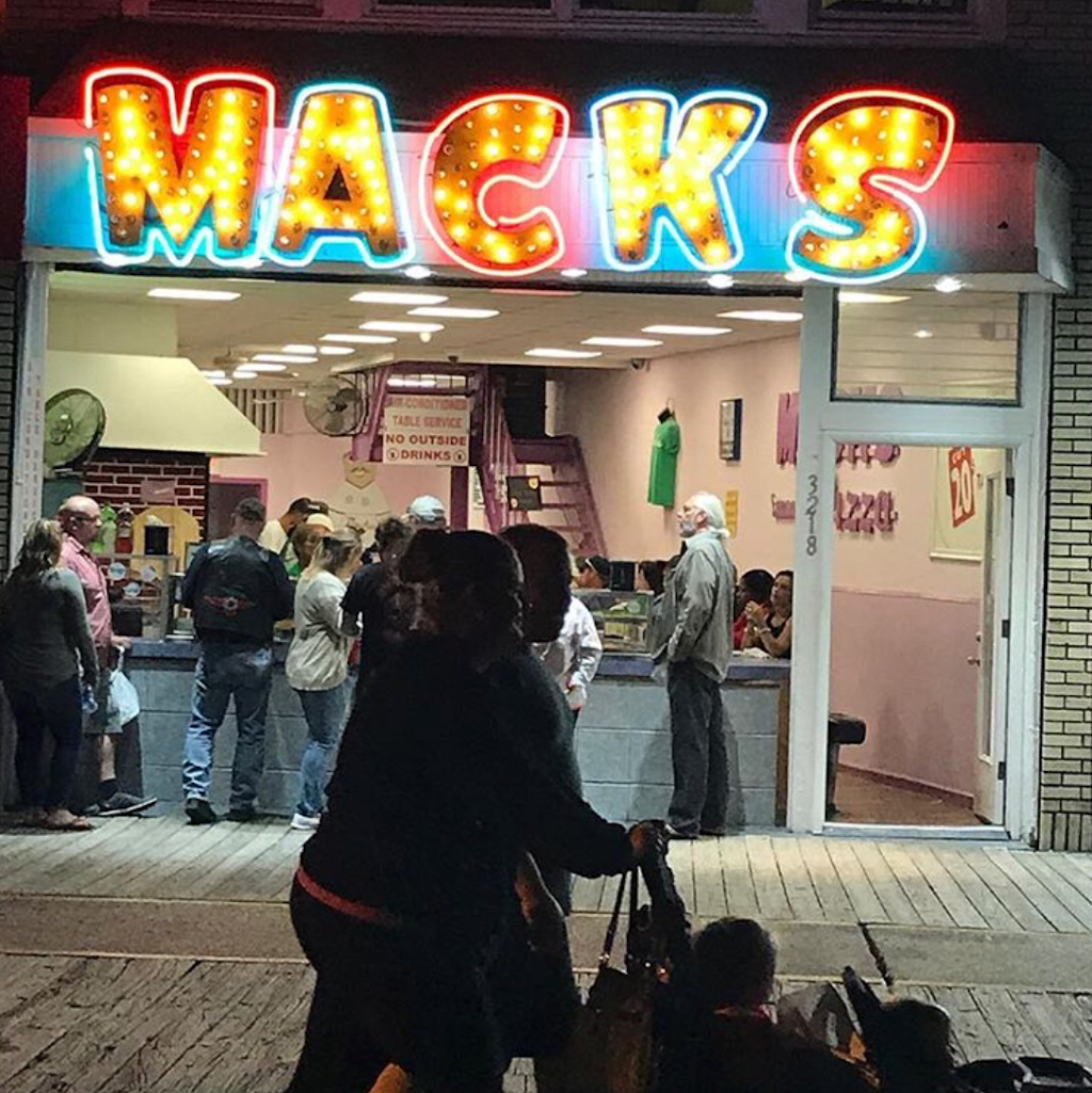 Macks Pizza | restaurant | 3218 Boardwalk, Wildwood, NJ 08260, USA | 6095226166 OR +1 609-522-6166