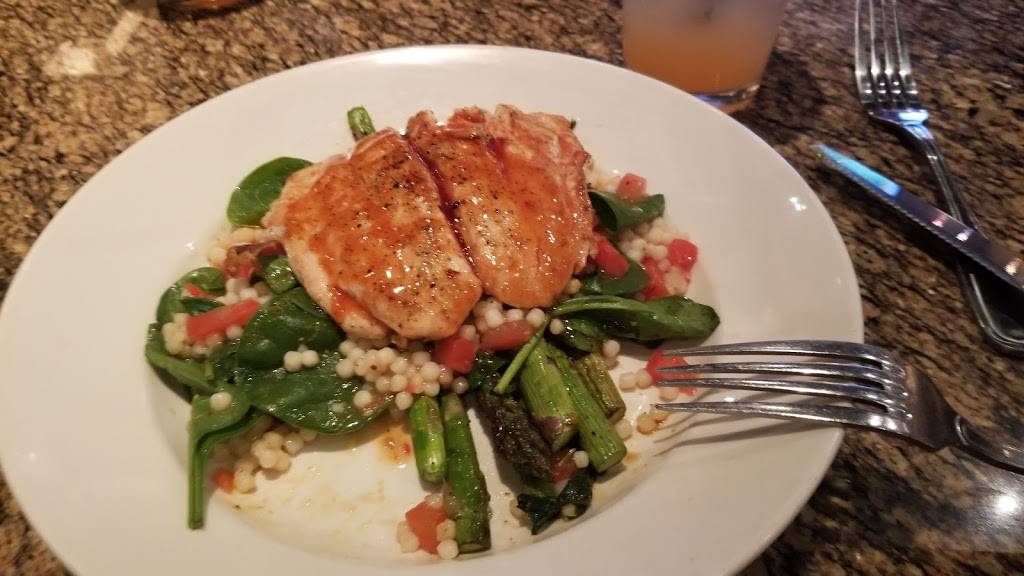 BJs Restaurant & Brewhouse | restaurant | 4270 N Oracle Rd, Tucson, AZ 85705, USA | 5206901900 OR +1 520-690-1900