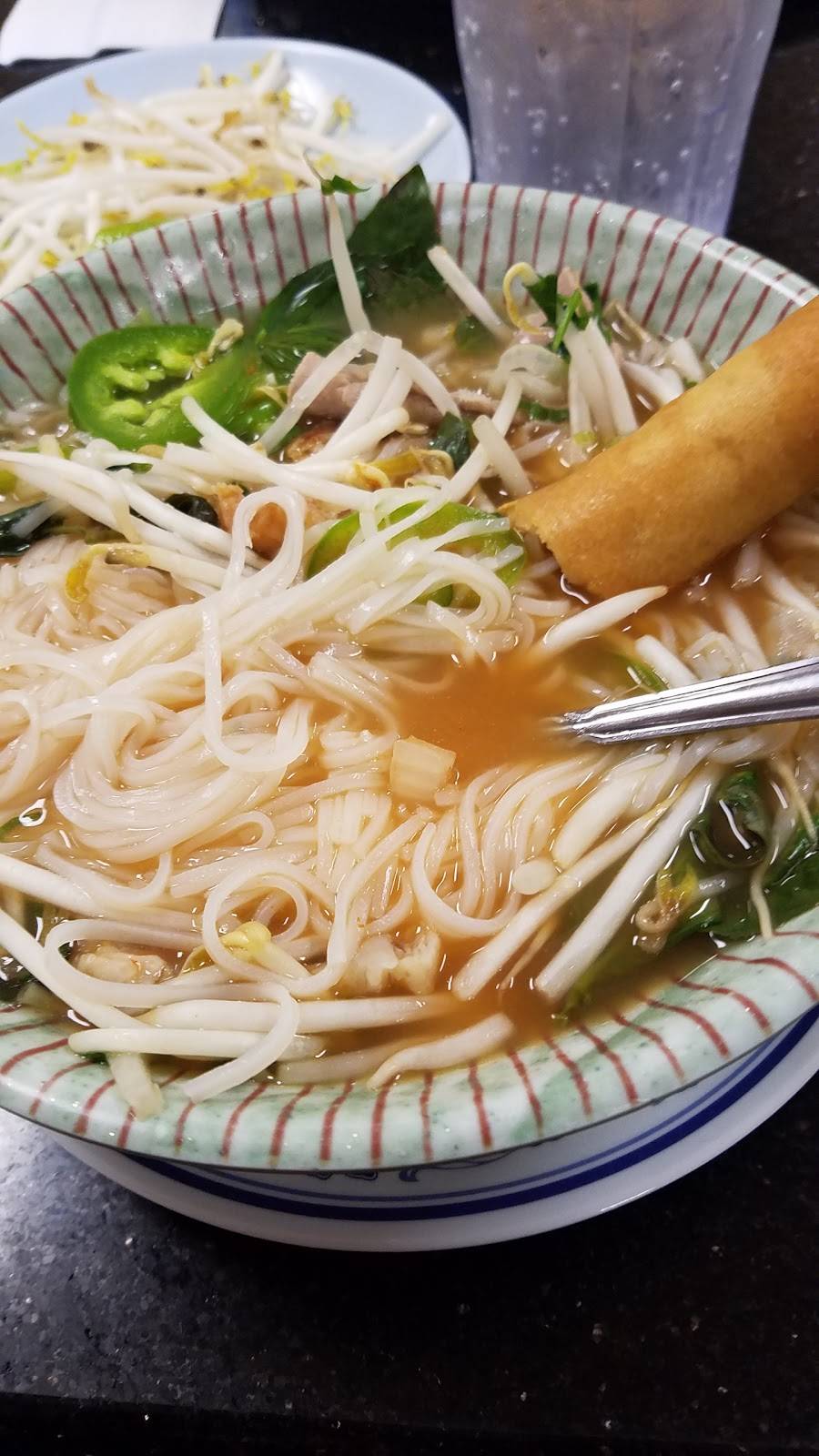 Pho Express | restaurant | 1167 E Alosta Ave, Azusa, CA 91702, USA | 6263352023 OR +1 626-335-2023