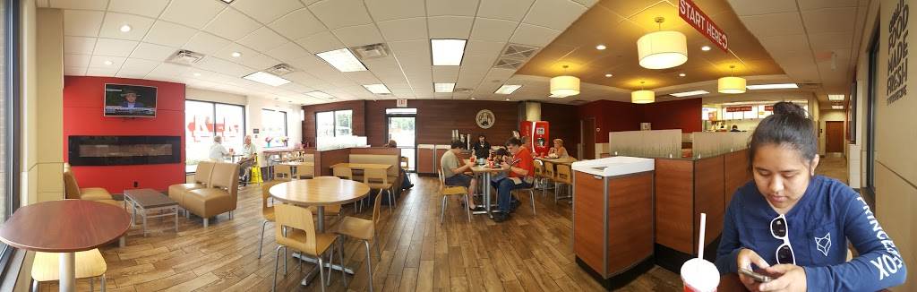 Wendys | restaurant | 5240 Bardstown Rd, Louisville, KY 40291, USA | 5024913720 OR +1 502-491-3720