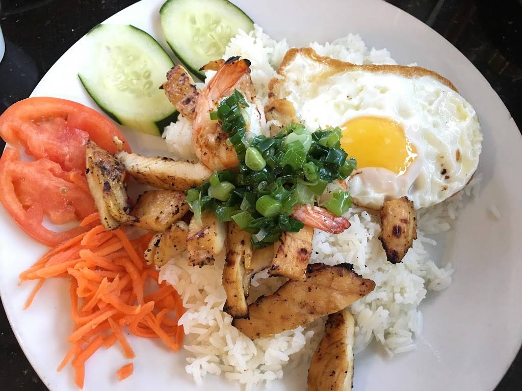 Pho Saigon Noodle Soup & Grill | restaurant | 2655 Bill Owens Pkwy, Longview, TX 75604, USA | 9032911459 OR +1 903-291-1459