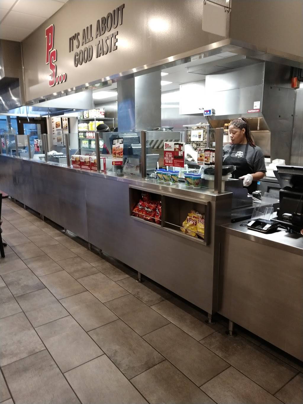 Penn Station East Coast Subs | meal takeaway | 4620 N University St #1a, Peoria, IL 61614, USA | 3099669941 OR +1 309-966-9941