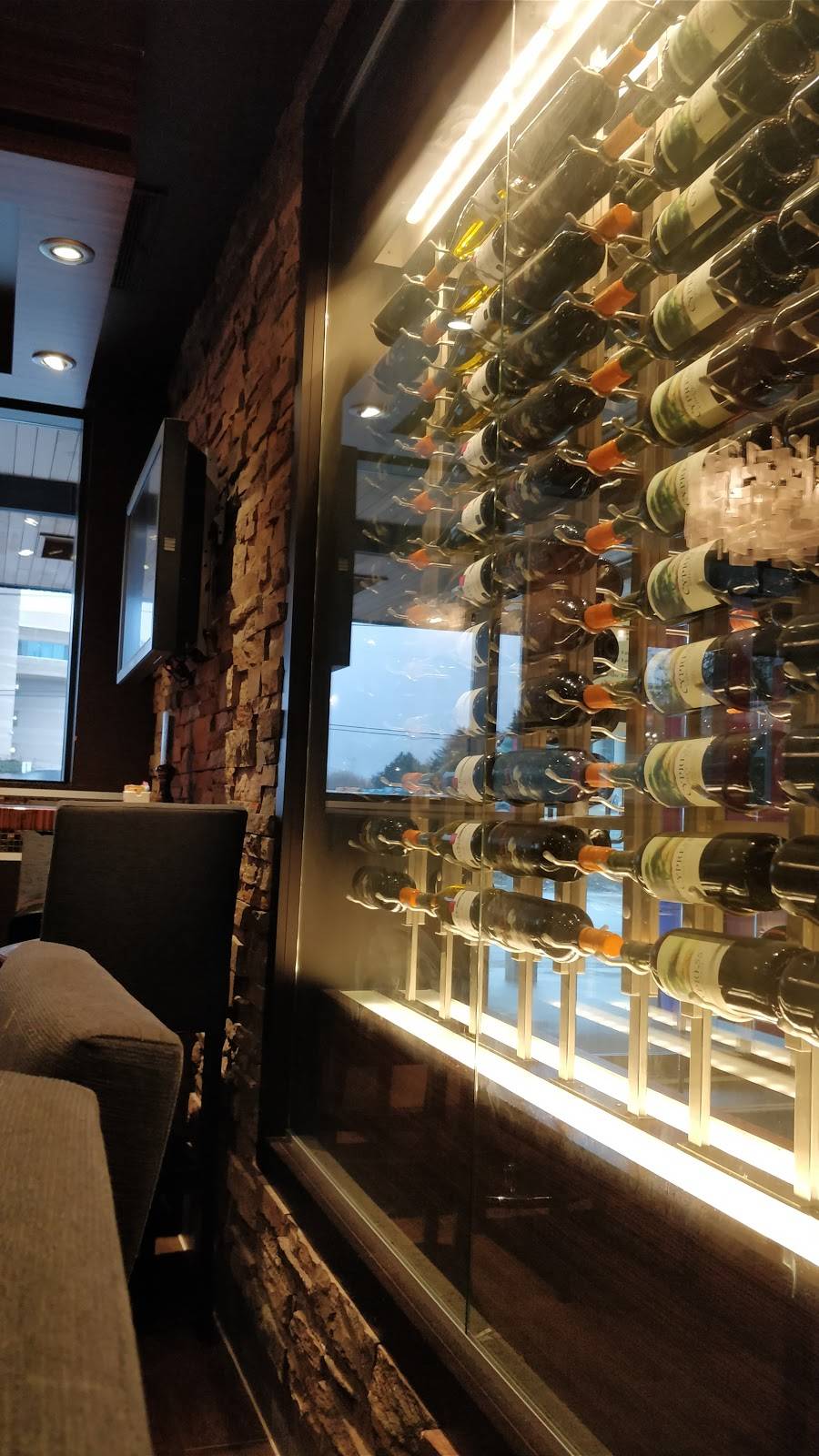 The Pickle Barrel | restaurant | 17215 Yonge St, Newmarket, ON L3Y 5L8, Canada | 9052357444 OR +1 905-235-7444