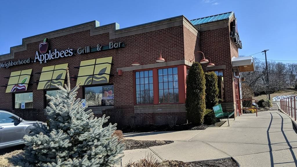 Applebees Grill + Bar | restaurant | 3145 Middle Country Rd, Lake Grove, NY 11755, USA | 6314672445 OR +1 631-467-2445