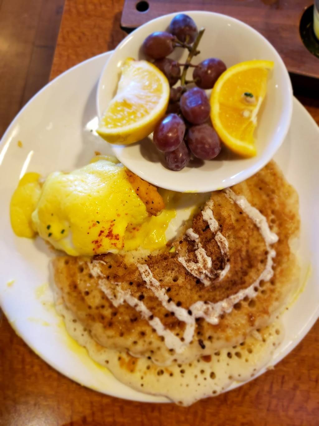 The Broken Yolk Cafe | restaurant | 884 Eastlake Pkwy, Chula Vista, CA 91914, USA | 6192161144 OR +1 619-216-1144