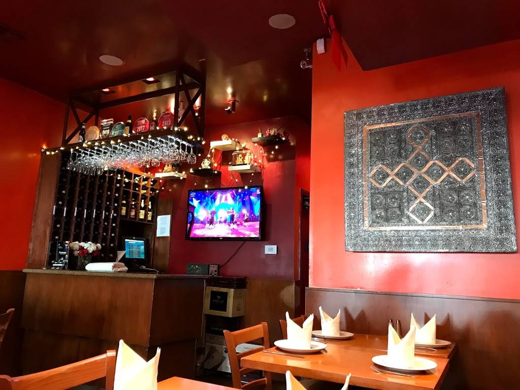 Bollywood Bites | restaurant | 1051 Gayley Ave, Los Angeles, CA 90024, USA | 3108241046 OR +1 310-824-1046