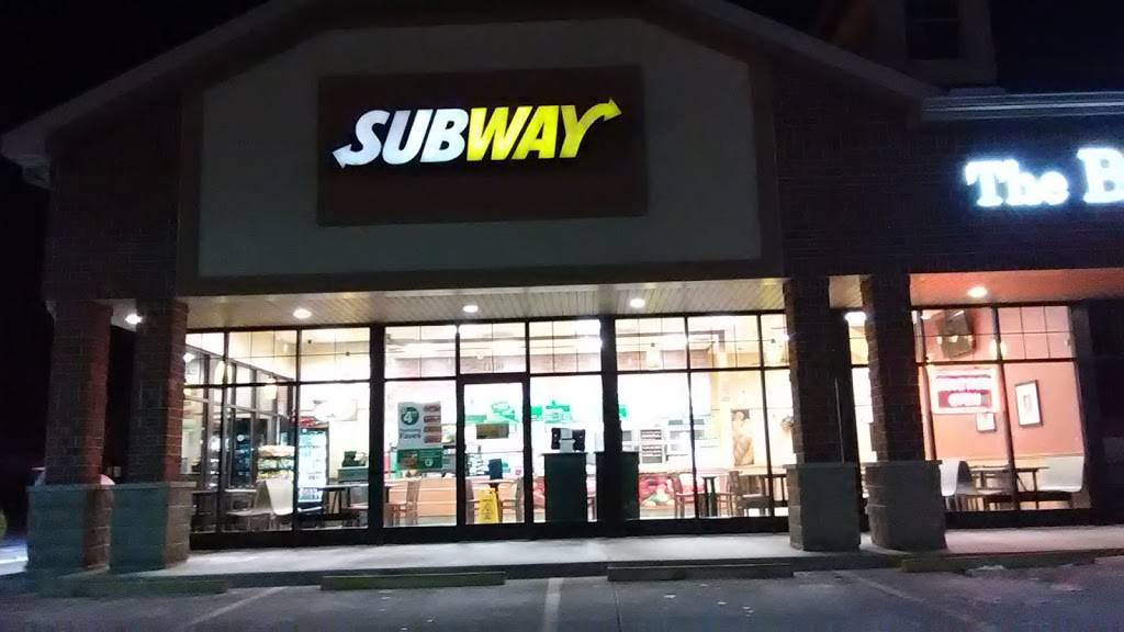 Subway | restaurant | 1100 Lake Land Blvd, Mattoon, IL 61938, USA | 2172587827 OR +1 217-258-7827