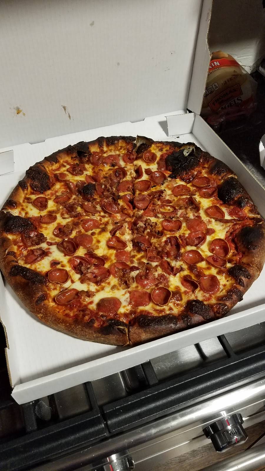 Amicos Pizzeria | restaurant | 28422 Joy Rd, Livonia, MI 48150, USA | 7347626166 OR +1 734-762-6166