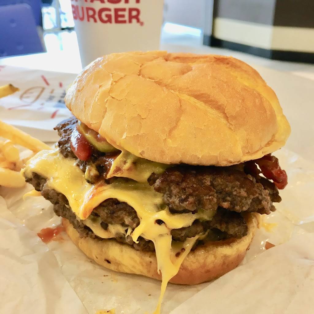 Smashburger | restaurant | 8000 Essington Ave Terminal A West, Philadelphia, PA 19153, USA | 3036331500 OR +1 303-633-1500