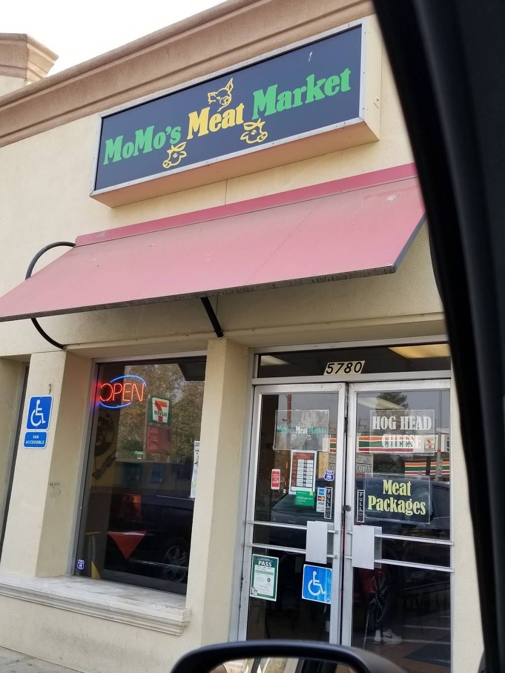 Momos Meat Market | restaurant | 5780 Broadway, Sacramento, CA 95820, USA | 9164520202 OR +1 916-452-0202