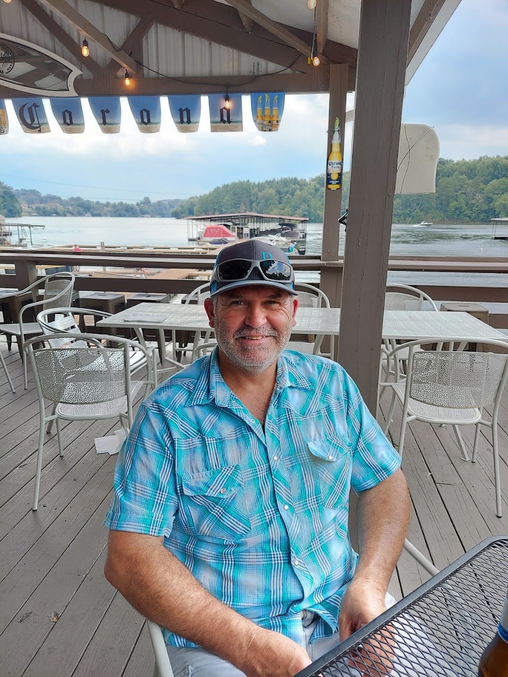 Jays Boat Dock | restaurant | 945 S Pickens Bridge Rd, Gray, TN 37615, USA | 4232823522 OR +1 423-282-3522