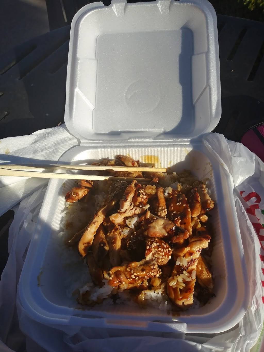 Teriyaki Maki | restaurant | 2711 Del Paso Rd #110, Sacramento, CA 95835, USA | 9165151164 OR +1 916-515-1164