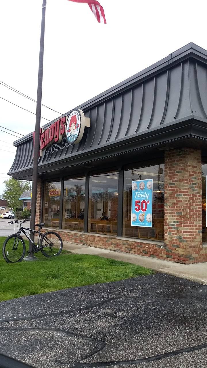 Wendys | restaurant | 32601 Vine St, Willowick, OH 44095, USA | 4405854300 OR +1 440-585-4300