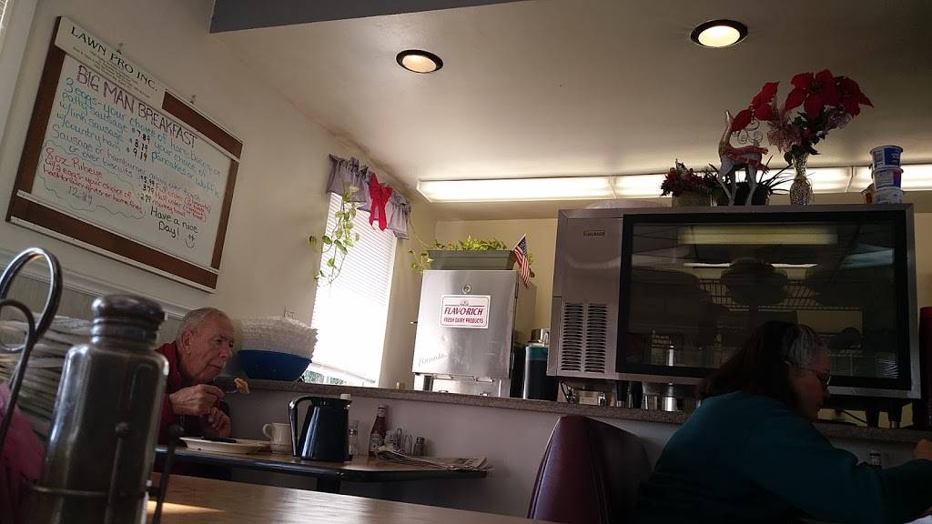 Bayside Restaurant | restaurant | 700 E Main St, Havelock, NC 28532, USA | 2524472111 OR +1 252-447-2111