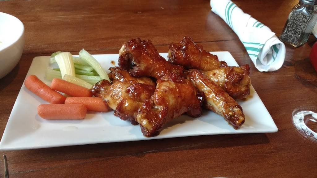 Greens Irish Pub | restaurant | 436 Plandome Rd, Manhasset, NY 11030, USA | 5165706220 OR +1 516-570-6220