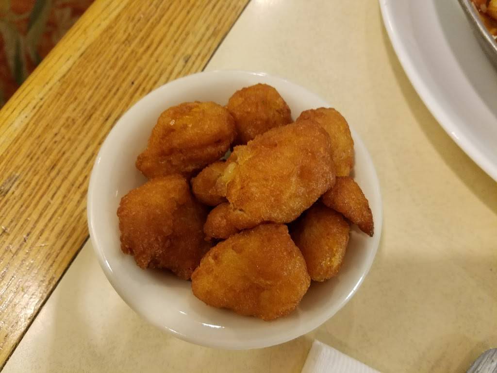 Crossroads Family Restaurant | restaurant | 4643 Pottsville Pike, Reading, PA 19605, USA | 6109269002 OR +1 610-926-9002