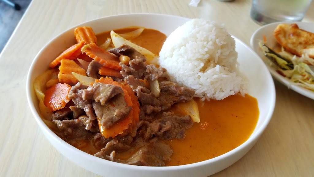 Somtum Modern Thai Cuisine | restaurant | 1894 Centre St, West Roxbury, MA 02132, USA | 6174773348 OR +1 617-477-3348