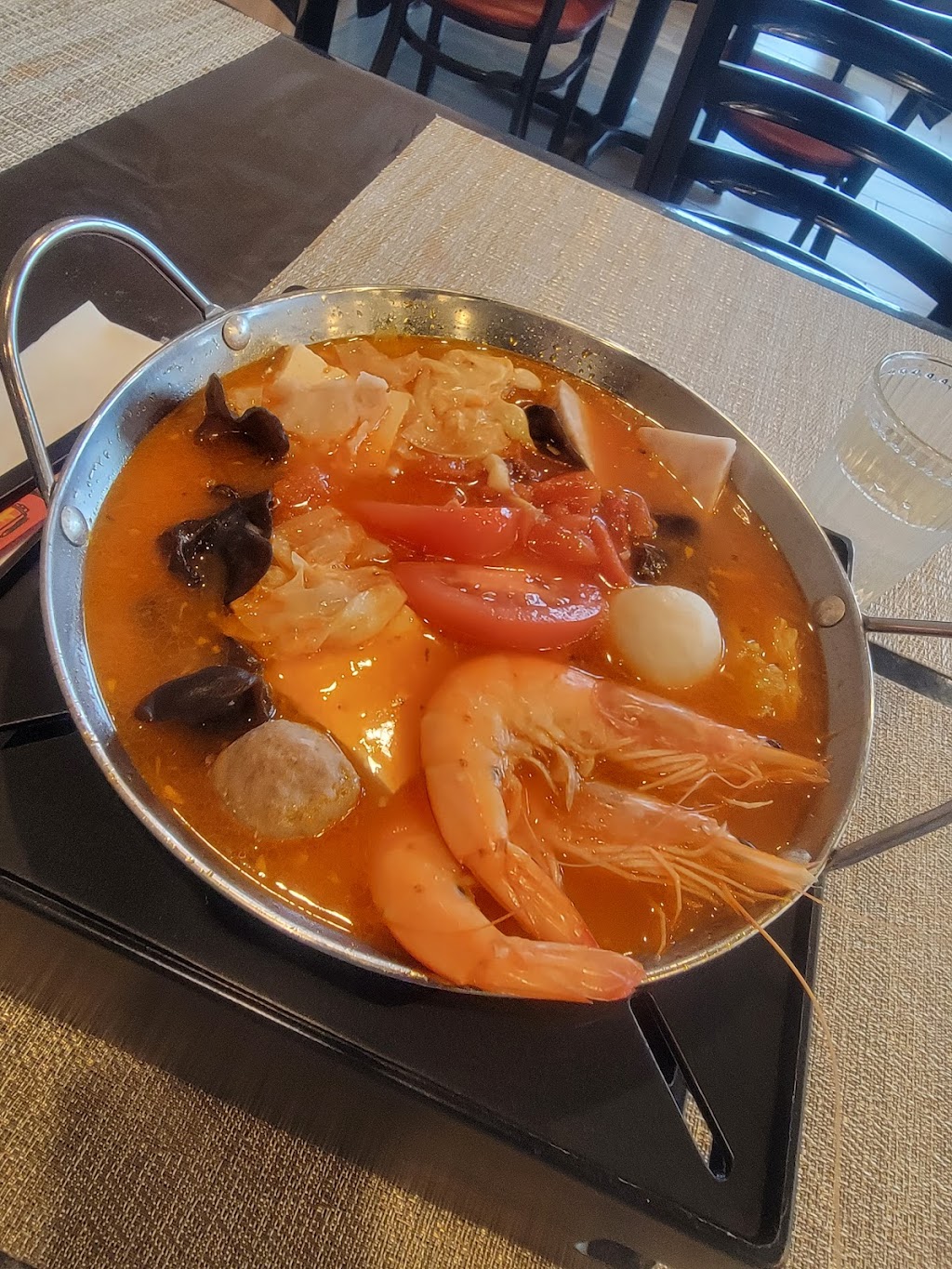 Boiling Bowl | meal takeaway | 3432 S State St, South Salt Lake, UT 84115, USA | 3855282963 OR +1 385-528-2963