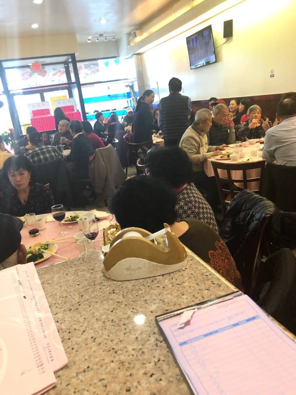 Sing Wang BBQ & Seafood Restaurant | restaurant | 6824 Bustleton Ave, Philadelphia, PA 19149, USA | 2153316888 OR +1 215-331-6888