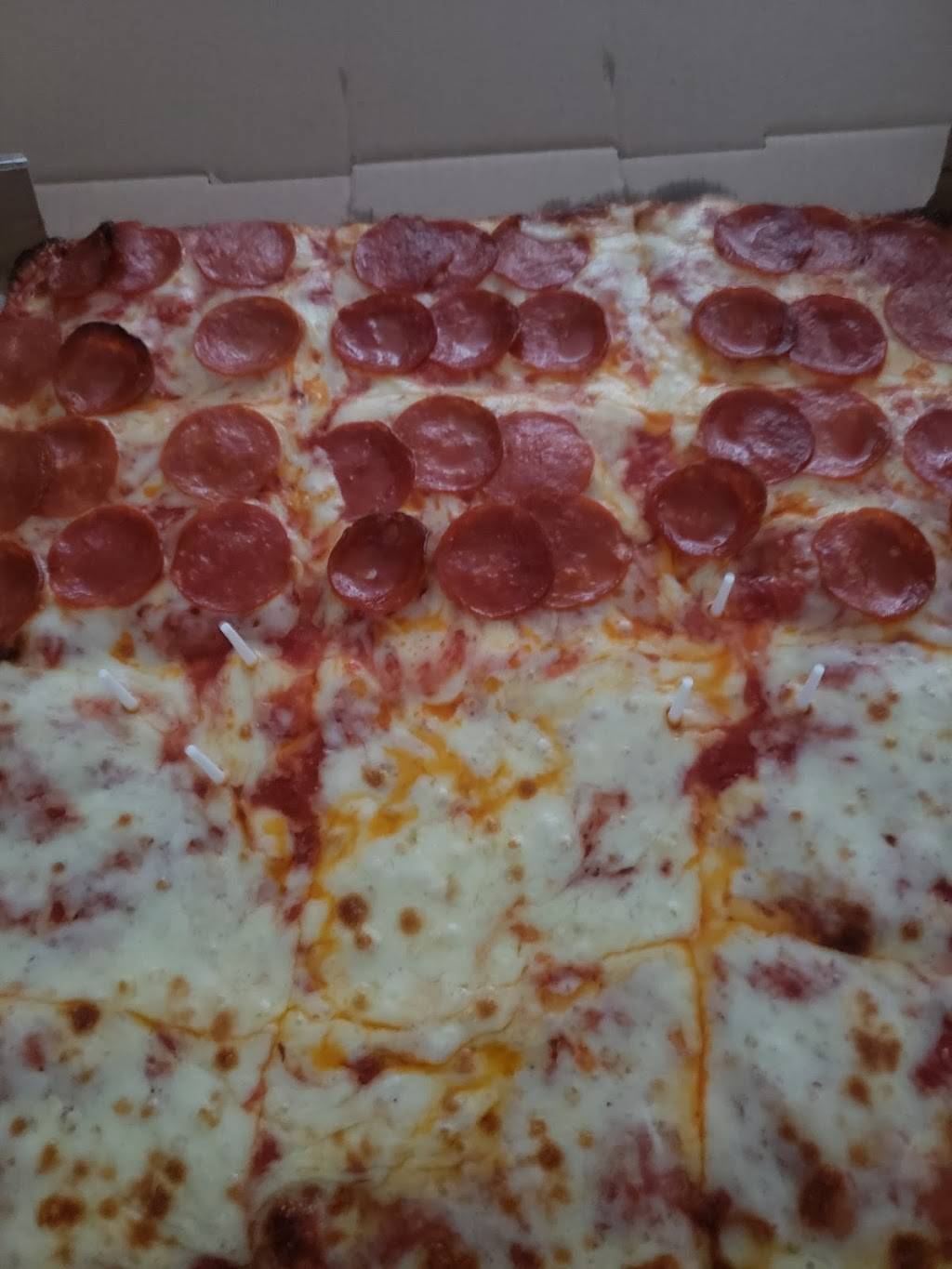 Ginos Of Carle Place | meal delivery | 510 Westbury Ave, Carle Place, NY 11514, USA | 5168768880 OR +1 516-876-8880