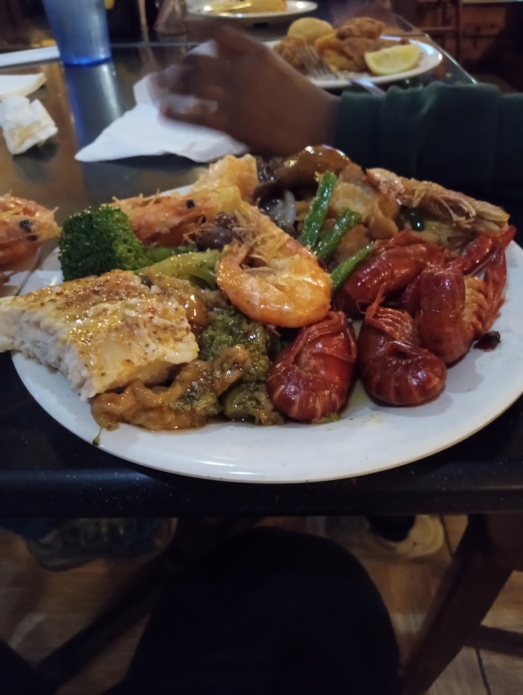 China Plus Buffet | restaurant | 6211 Colonel Glenn Rd, Little Rock, AR 72204, USA | 5015621110 OR +1 501-562-1110