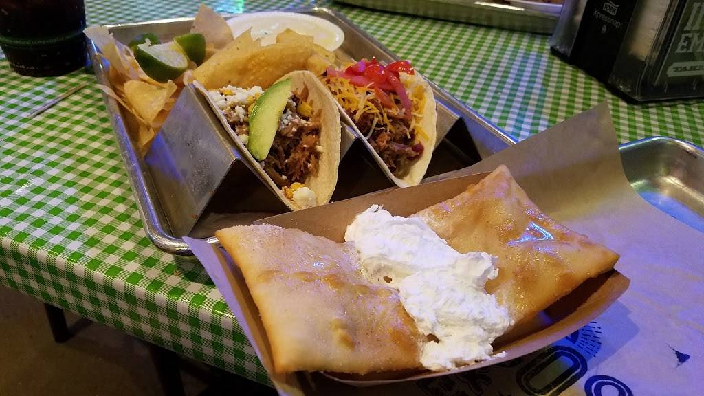 Tacos and Avocados | restaurant | 101 S Oak St # 300, Roanoke, TX 76262, USA | 8174914442 OR +1 817-491-4442