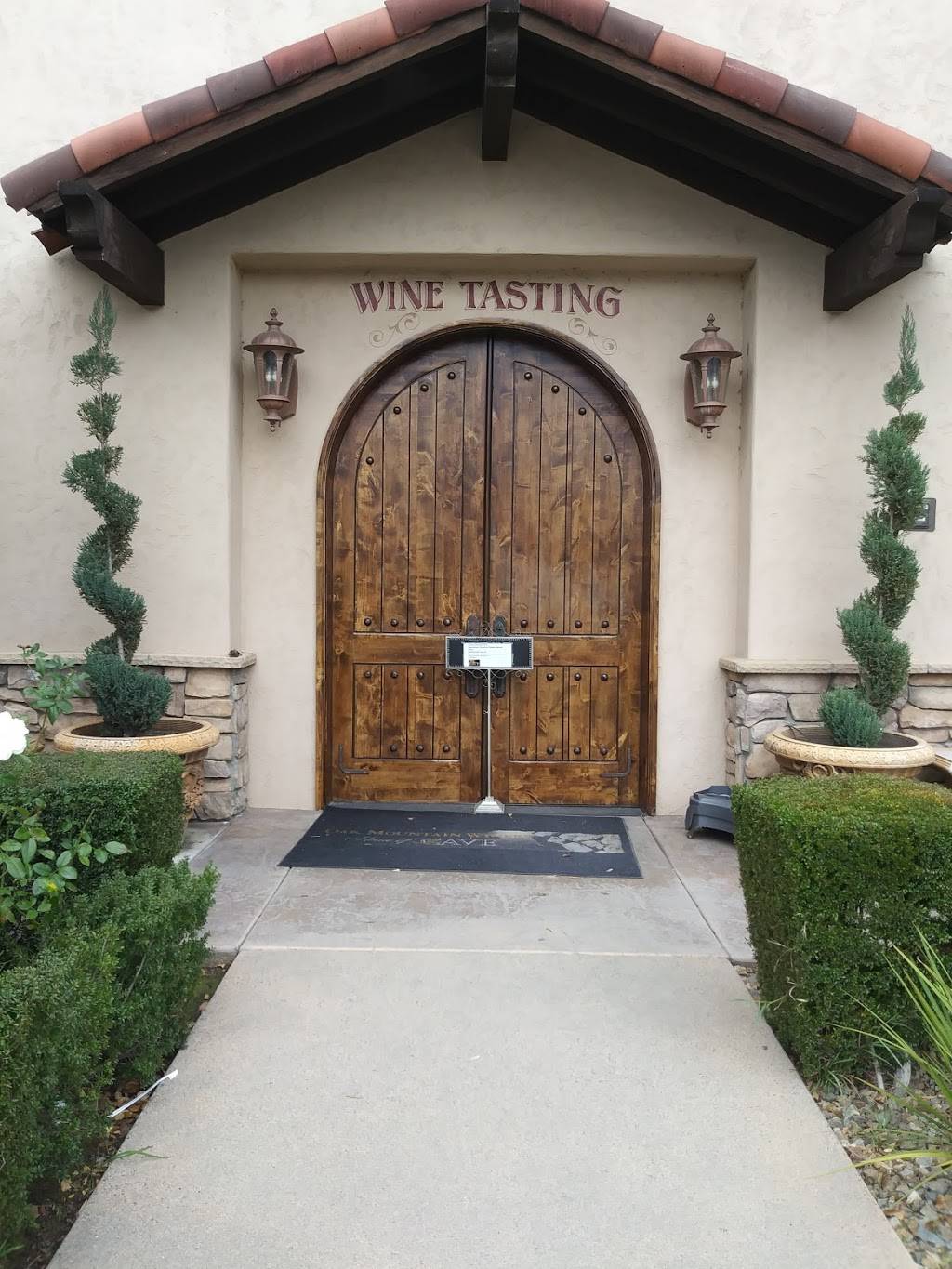 Cave Cafe | restaurant | 36522 Vía Verde, Temecula, CA 92592, USA | 9516999102 OR +1 951-699-9102