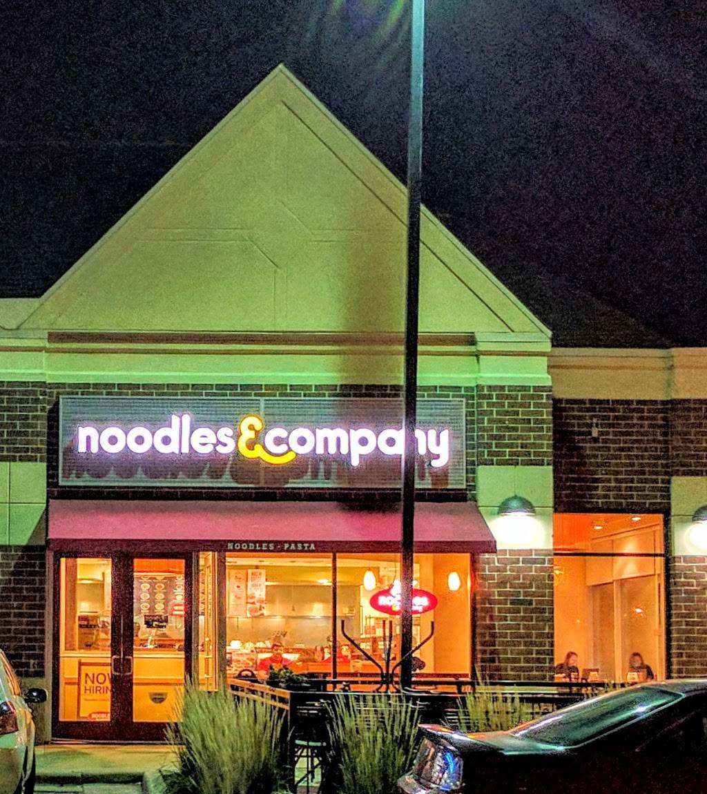 Noodles and Company | restaurant | 544 E Ogden Ave, Milwaukee, WI 53202, USA | 4142739705 OR +1 414-273-9705