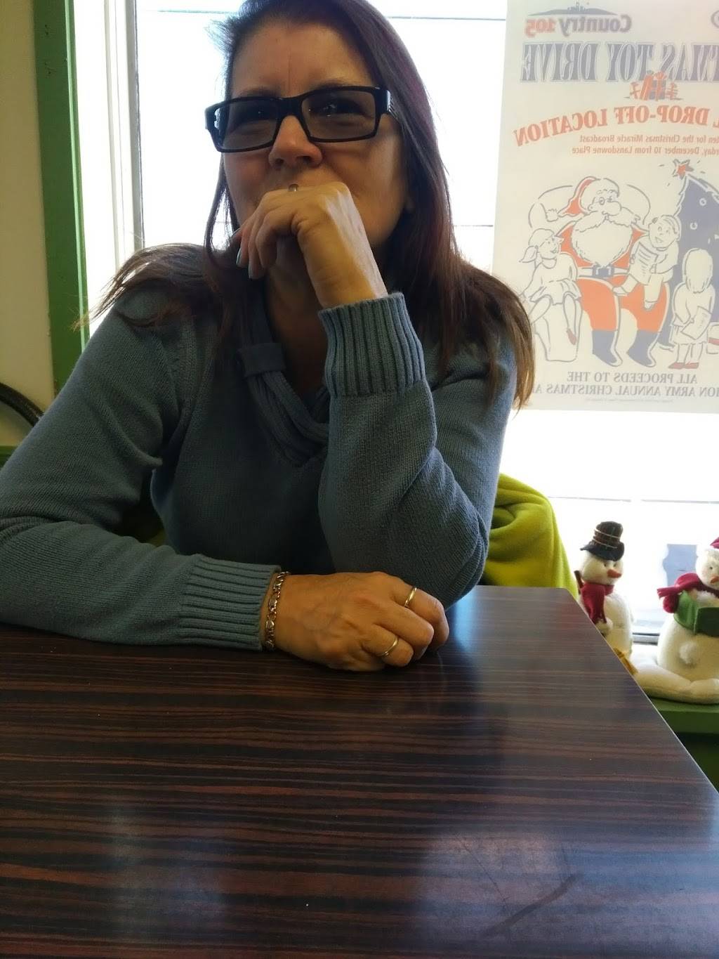 Mommas Country Kitchen | restaurant | 597 Monaghan Rd, Peterborough, ON K9J 5J1, Canada | 7057750595 OR +1 705-775-0595