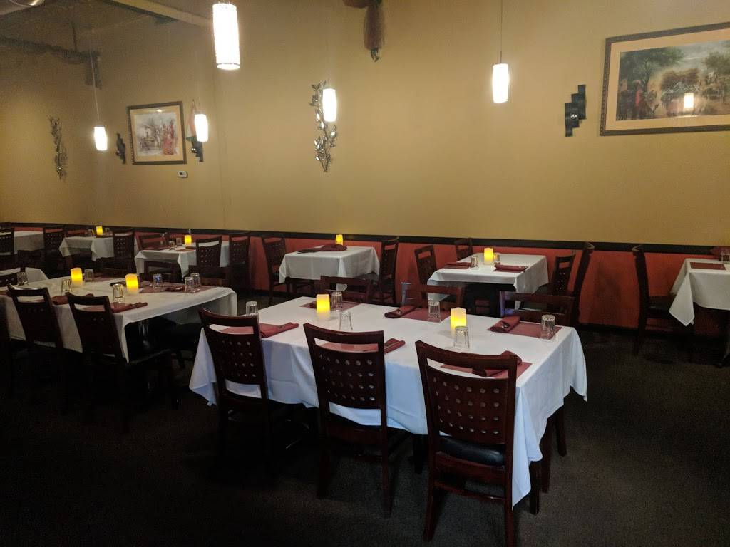 Bay Leaf Indian Restaurant and Banquet | restaurant | 810 Nursery Rd Ste G, Linthicum Heights, MD 21090, USA | 4105895166 OR +1 410-589-5166