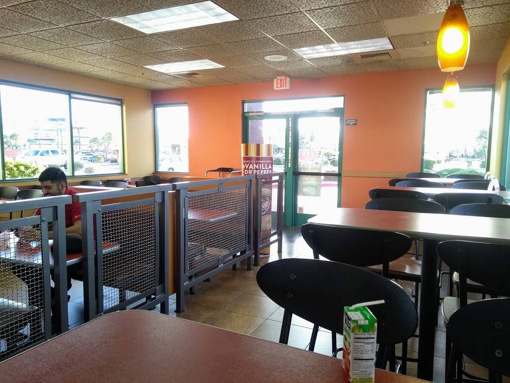 Jack in the Box | restaurant | 1585 E Warner Rd, Gilbert, AZ 85296, USA | 4805032533 OR +1 480-503-2533