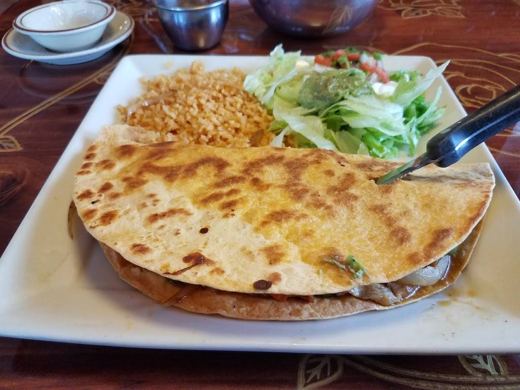 El Tapatio Mexican Restaurant | restaurant | 2921 Raleigh Rd Pkwy W, Wilson, NC 27896, USA | 2522370687 OR +1 252-237-0687