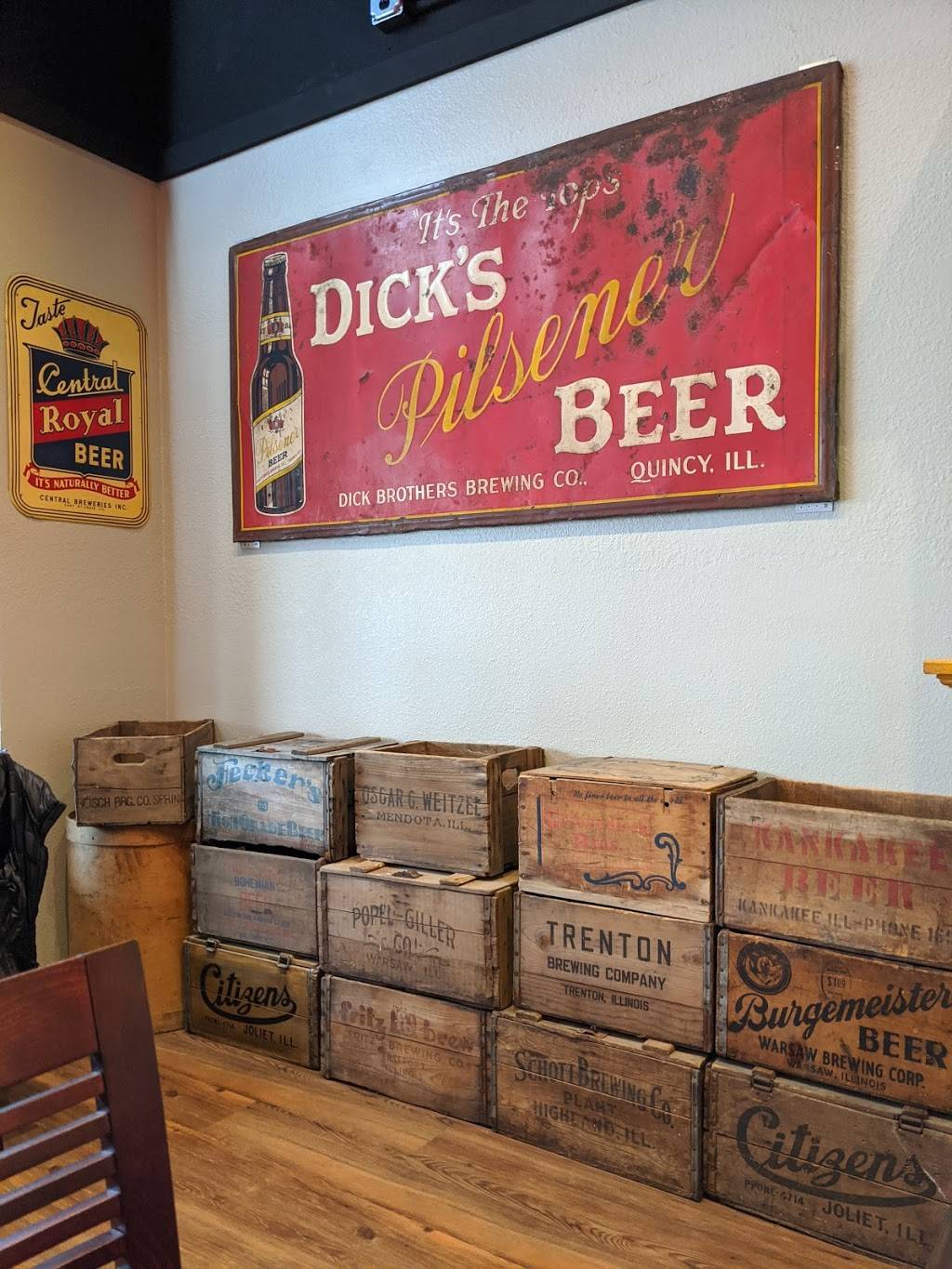 Sangamo Brewing | restaurant | 109 E Mulberry St, Chatham, IL 62629, USA | 2176978026 OR +1 217-697-8026