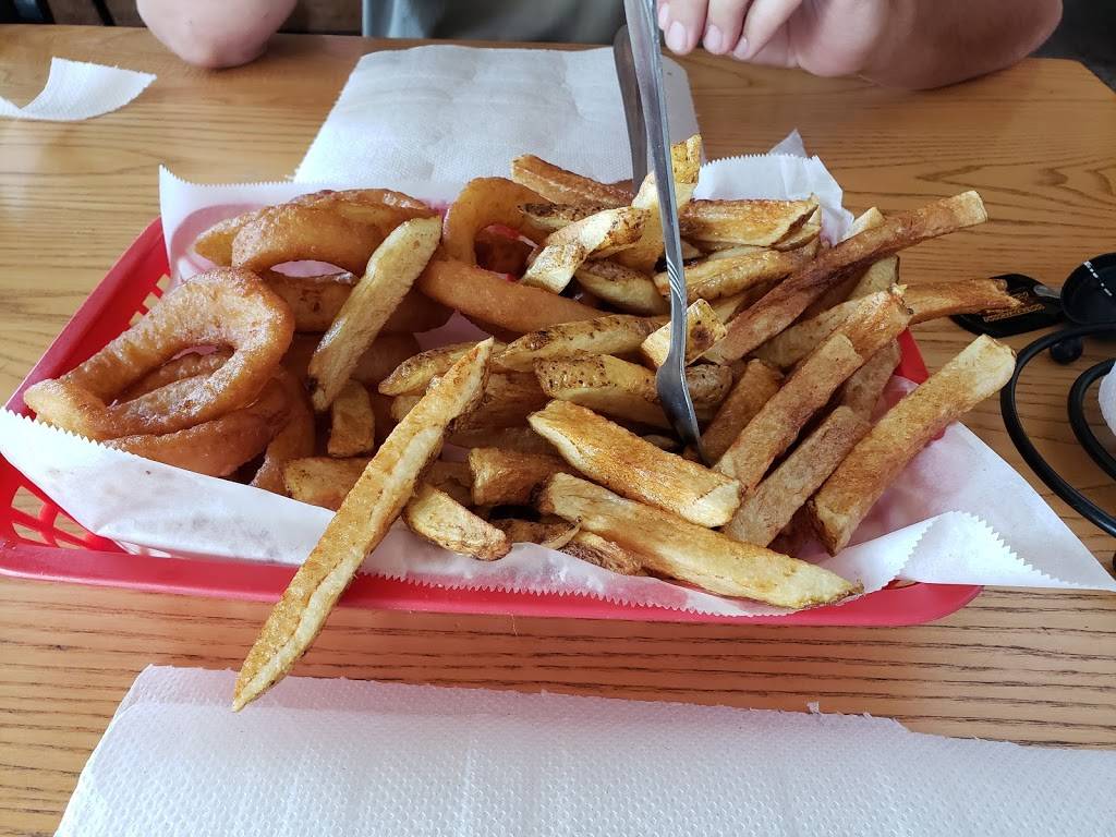 Whiskey Jacks | restaurant | 5454 Plumber Rd, Constableville, NY 13325, USA | 3153978255 OR +1 315-397-8255