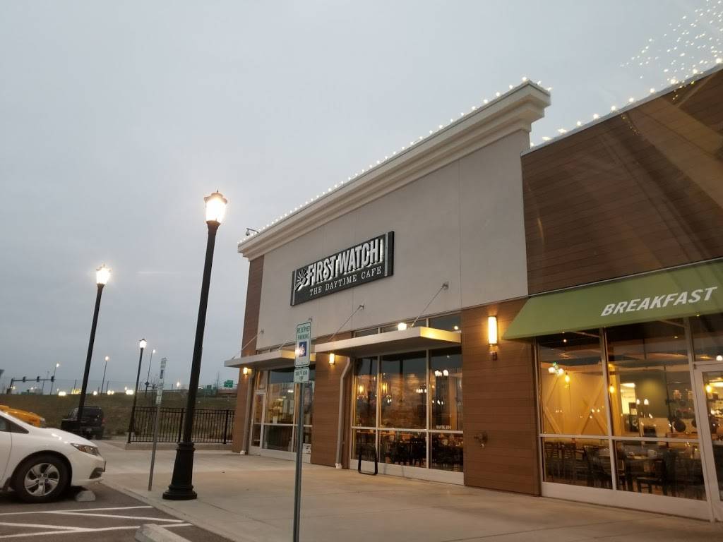 First Watch - Streets of St Charles | restaurant | 1405 Beale St Ste 102, St Charles, MO 63303, USA | 6362388970 OR +1 636-238-8970