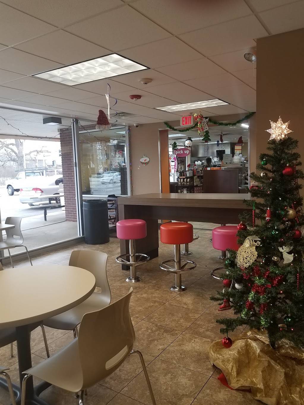 Dunkin Donuts | cafe | 10301 Central Ave, Oak Lawn, IL 60453, USA | 7084227450 OR +1 708-422-7450